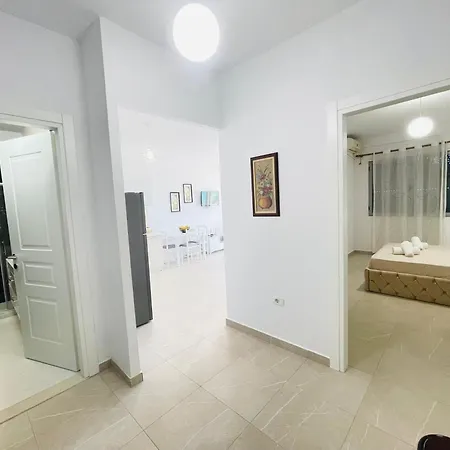 Sunny Sea View Ap With Private P &2 Bikes Apartment
